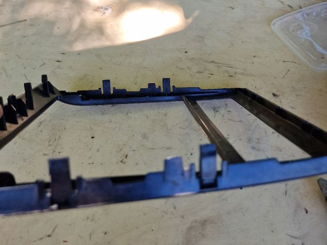 bontott SKODA OCTAVIA I Rádió / CD Keret