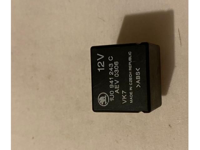 bontott SKODA OCTAVIA I Relé