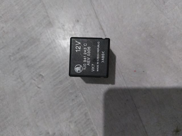 bontott SKODA OCTAVIA I Relé