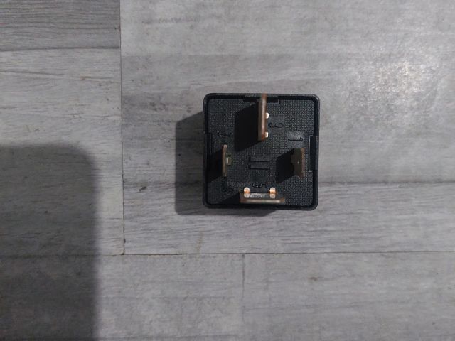 bontott SKODA OCTAVIA I Relé