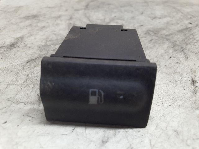 bontott SKODA OCTAVIA I Tankajtó Nyitó Kar / Gomb