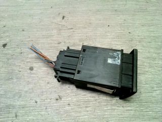 bontott SKODA OCTAVIA I Tankajtó Nyitó Kar / Gomb