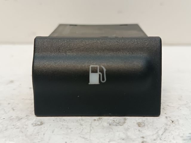 bontott SKODA OCTAVIA I Tankajtó Nyitó Kar / Gomb