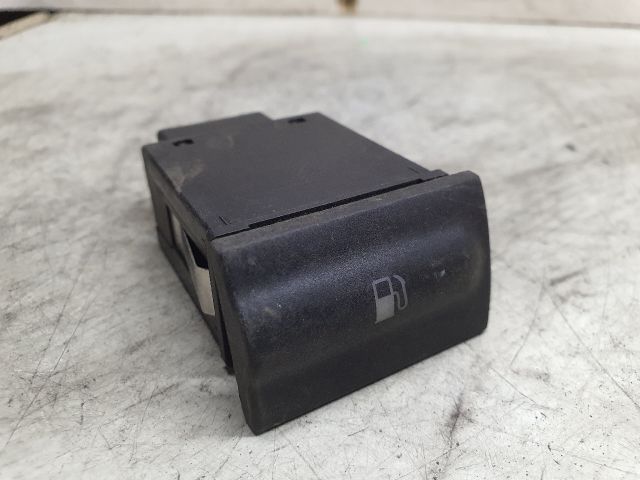 bontott SKODA OCTAVIA I Tankajtó Nyitó Kar / Gomb