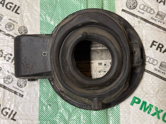 bontott SKODA OCTAVIA I Tankajtó