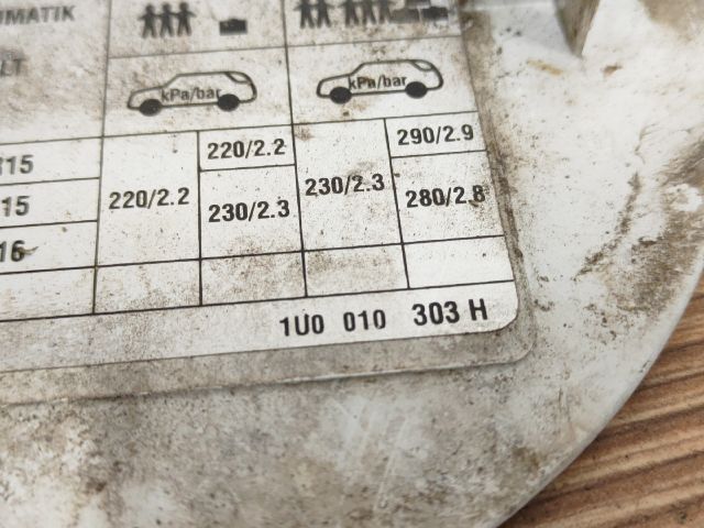 bontott SKODA OCTAVIA I Tankajtó