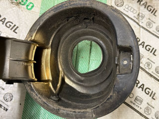 bontott SKODA OCTAVIA I Tankajtó