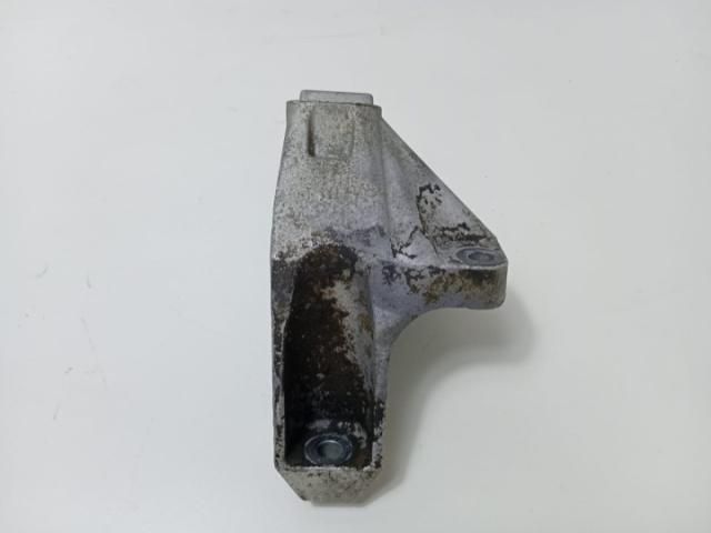 bontott SKODA OCTAVIA I Tartó Bak