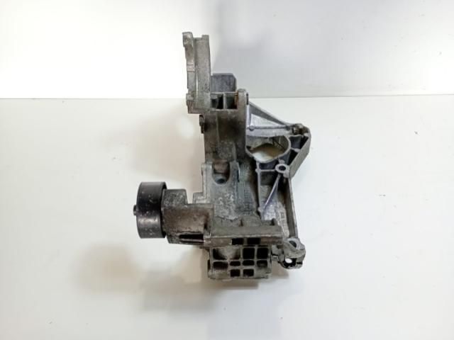 bontott SKODA OCTAVIA I Tartó Bak