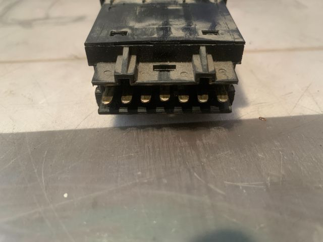 bontott SKODA OCTAVIA I Ülésfűtés Kapcsoló Pár