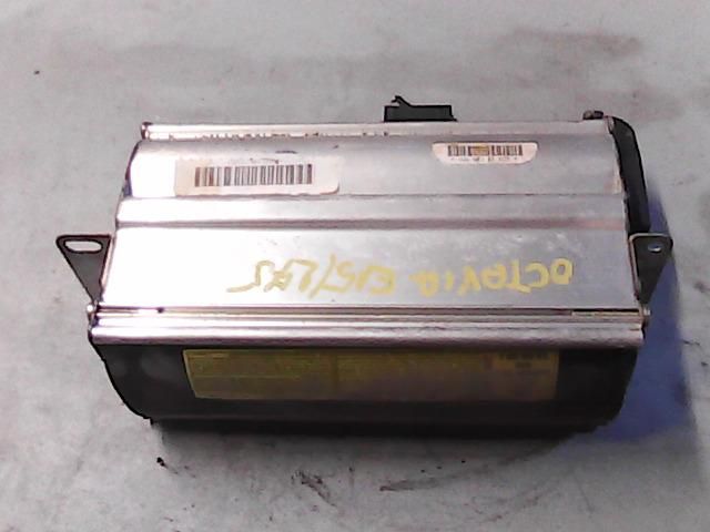 bontott SKODA OCTAVIA I Utasoldali Légzsák