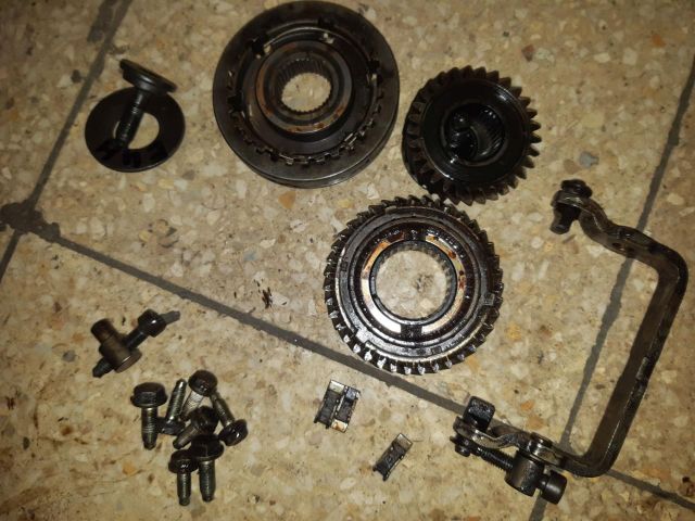 bontott SKODA OCTAVIA I Váltó Fogaskerék