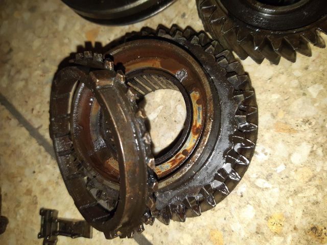 bontott SKODA OCTAVIA I Váltó Fogaskerék