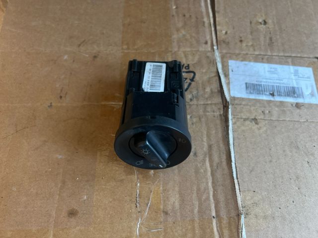 bontott SKODA OCTAVIA I Világítás Kapcsoló