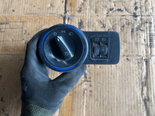 bontott SKODA OCTAVIA I Világítás Kapcsoló