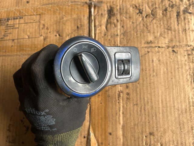 bontott SKODA OCTAVIA I Világítás Kapcsoló