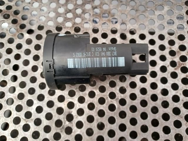 bontott SKODA OCTAVIA I Világítás Kapcsoló