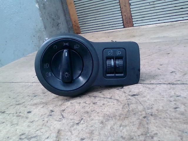 bontott SKODA OCTAVIA I Világítás Kapcsoló