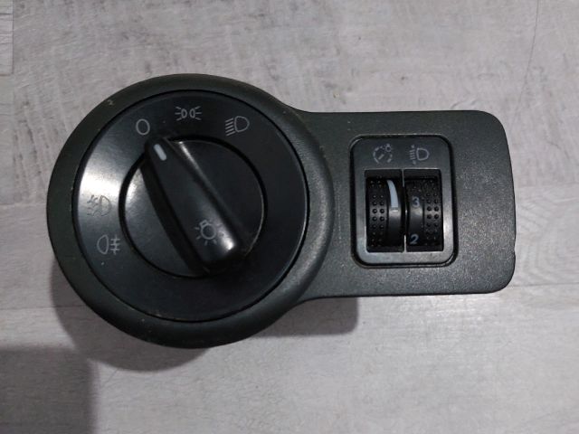 bontott SKODA OCTAVIA I Világítás Kapcsoló