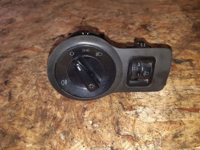 bontott SKODA OCTAVIA I Világítás Kapcsoló