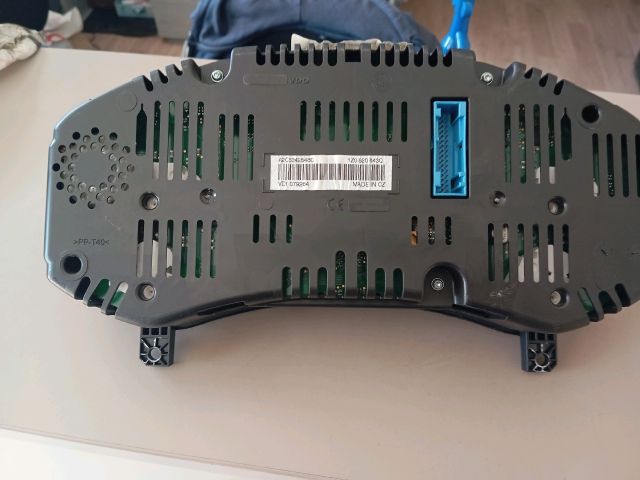 bontott SKODA OCTAVIA II Kilométeróra