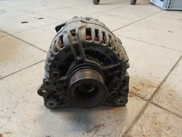 bontott SKODA OCTAVIA II Generátor