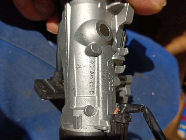 bontott SKODA OCTAVIA II Gyújtáskapcsoló