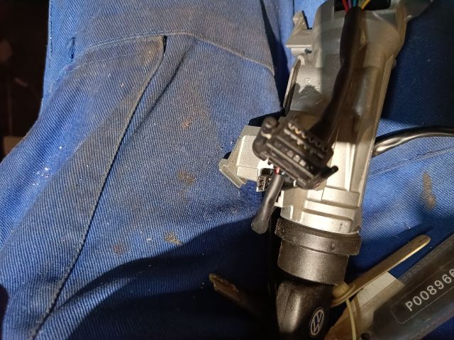 bontott SKODA OCTAVIA II Gyújtáskapcsoló