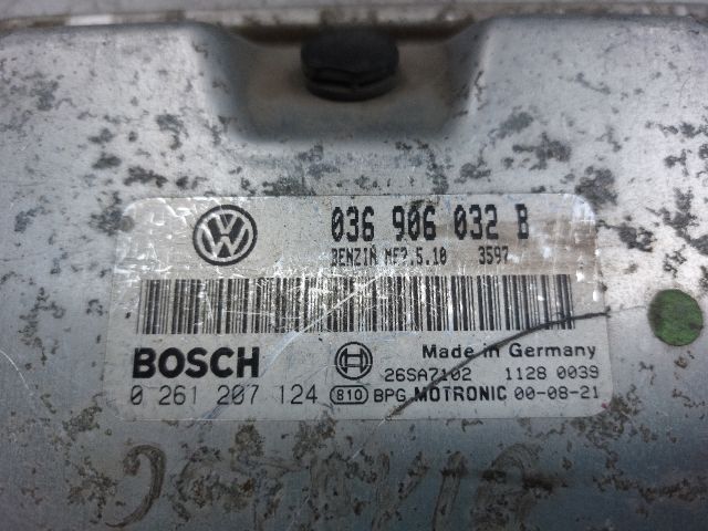 bontott SKODA OCTAVIA II Motorvezérlő