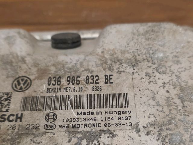 bontott SKODA OCTAVIA II Motorvezérlő