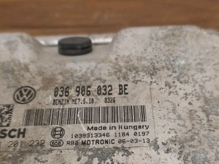 bontott SKODA OCTAVIA II Motorvezérlő