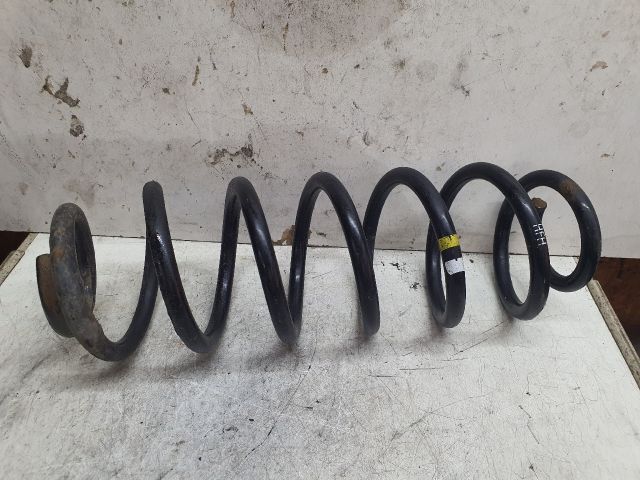 bontott SKODA OCTAVIA II Hátsó Rugó