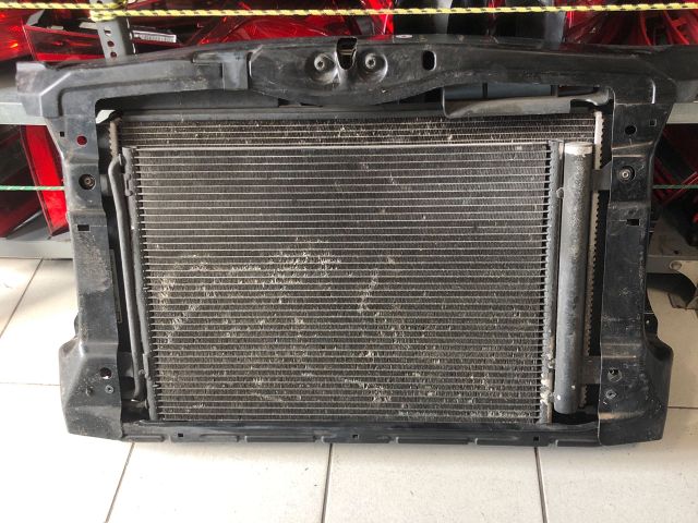 bontott SKODA OCTAVIA II Komplett Homlokfal (Részeivel)