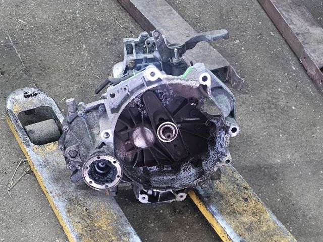 bontott SKODA OCTAVIA II Váltó (Mechanikus)