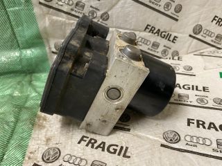 bontott SKODA OCTAVIA II ABS Kocka