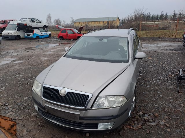 bontott SKODA OCTAVIA II Bal első Féknyereg Munkahengerrel