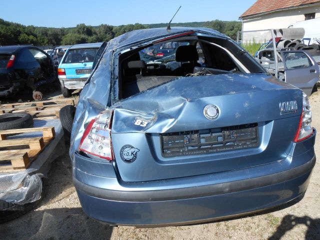 bontott SKODA OCTAVIA II Bal első Féknyereg Munkahengerrel