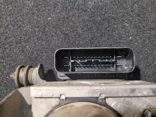 bontott SKODA OCTAVIA II ABS Kocka