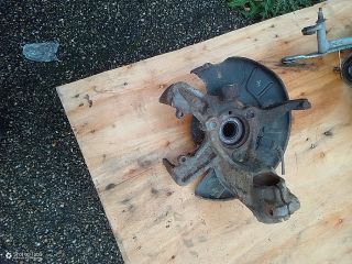 bontott SKODA OCTAVIA II Bal első Csonkállvány