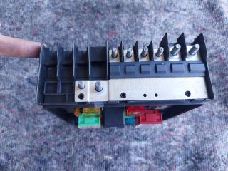 bontott SKODA OCTAVIA II Biztosítéktábla Motortér