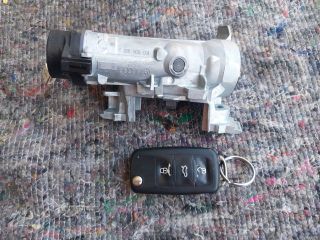 bontott SKODA OCTAVIA II Gyújtáskapcsoló Házzal