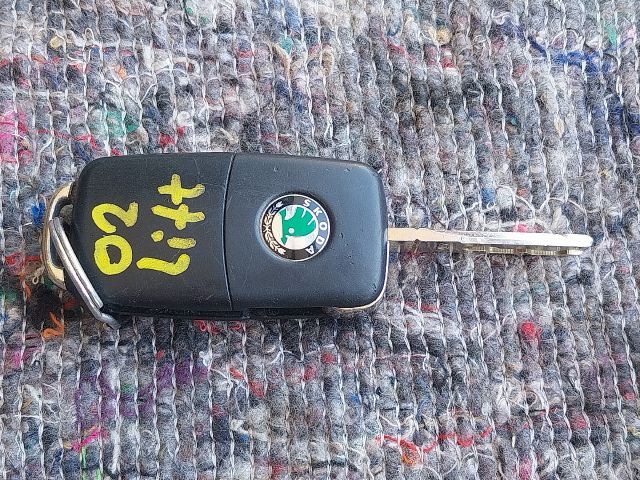 bontott SKODA OCTAVIA II Gyújtáskapcsoló Házzal