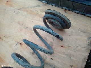 bontott SKODA OCTAVIA II Hátsó Rugó