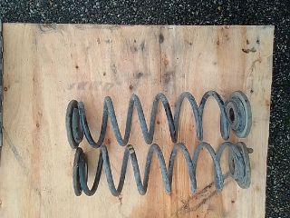 bontott SKODA OCTAVIA II Hátsó Rugó