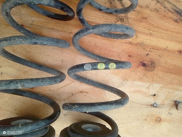 bontott SKODA OCTAVIA II Hátsó Rugó