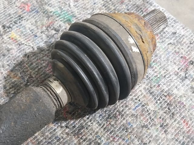 bontott SKODA OCTAVIA II Jobb Féltengely