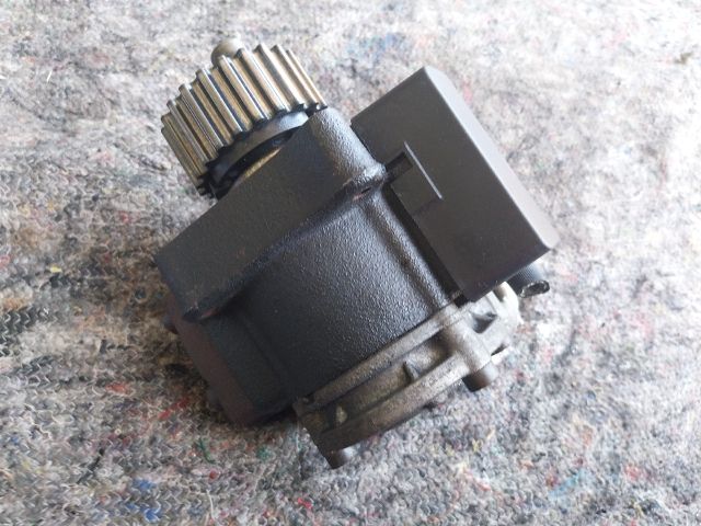 bontott SKODA OCTAVIA II Nagynyomású Szivattyú