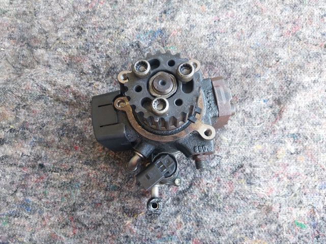 bontott SKODA OCTAVIA II Nagynyomású Szivattyú