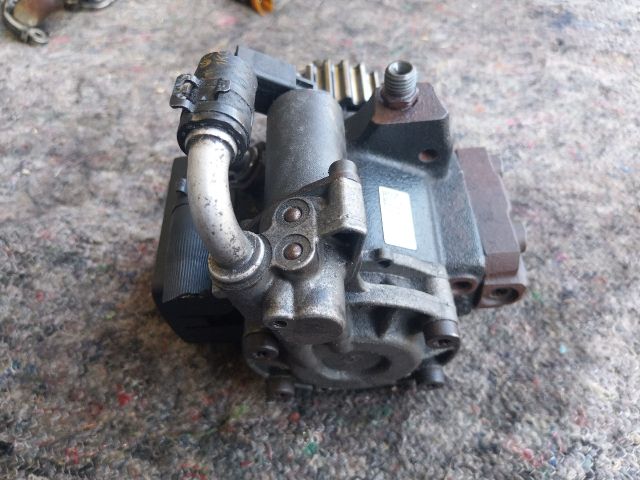 bontott SKODA OCTAVIA II Nagynyomású Szivattyú