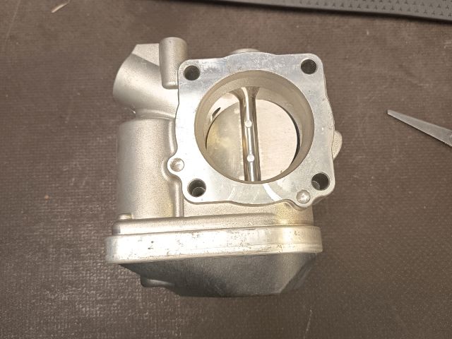 bontott SKODA OCTAVIA II Fojtószelep (Elektromos)